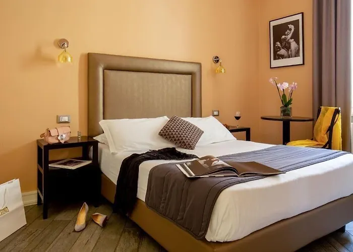 My Trevi Charming & Luxury בית הארחה